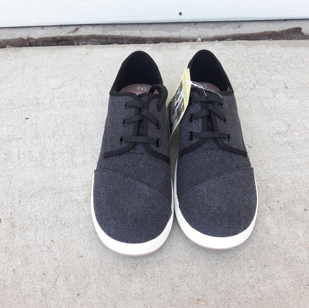toms - Picture 2 of 3